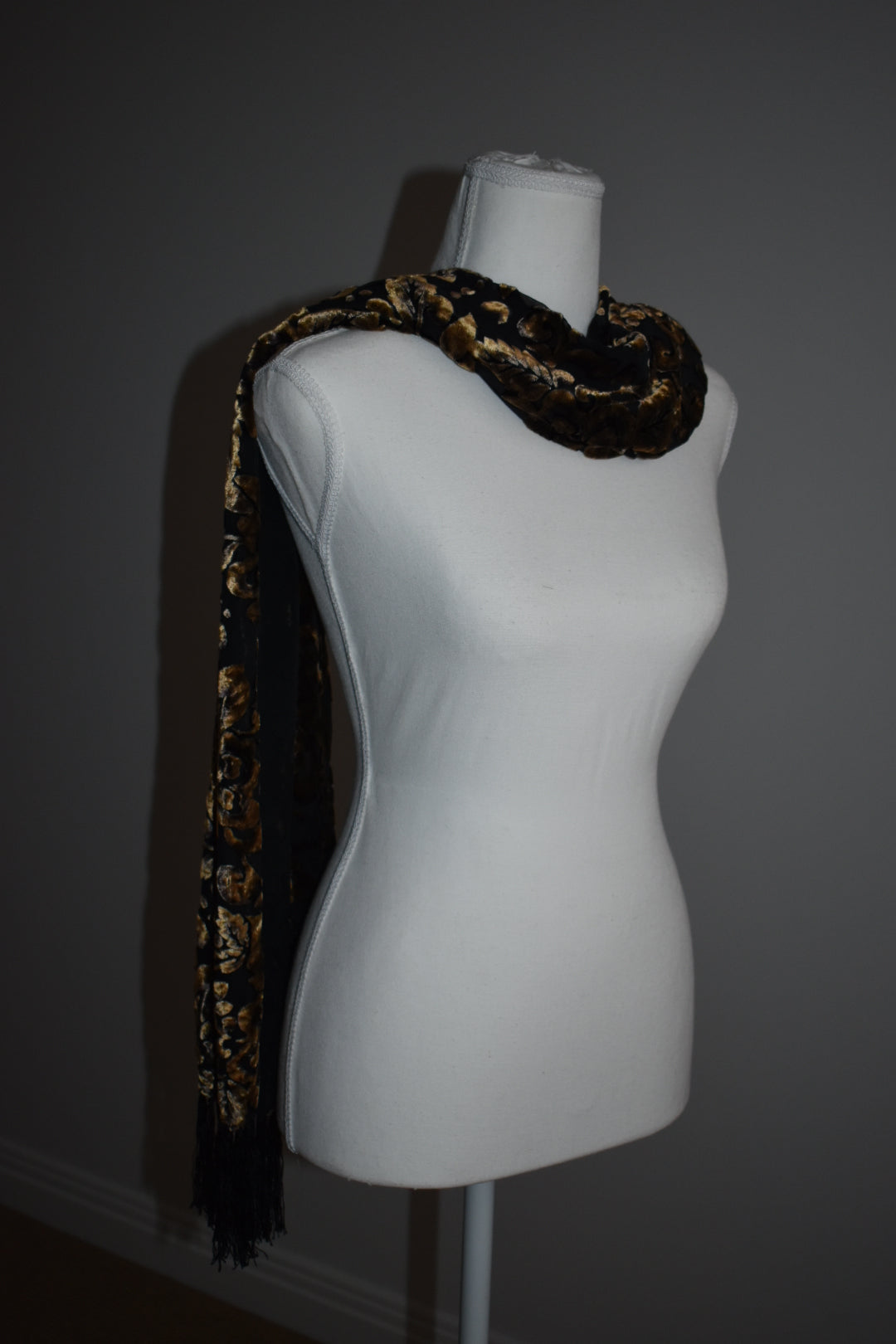 Vintage Burnout Velvet Fringe Evening Scarf