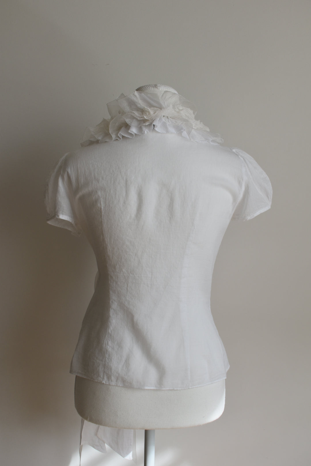 Vintage 2000s Bettina Liano White Ruffle Blouse
