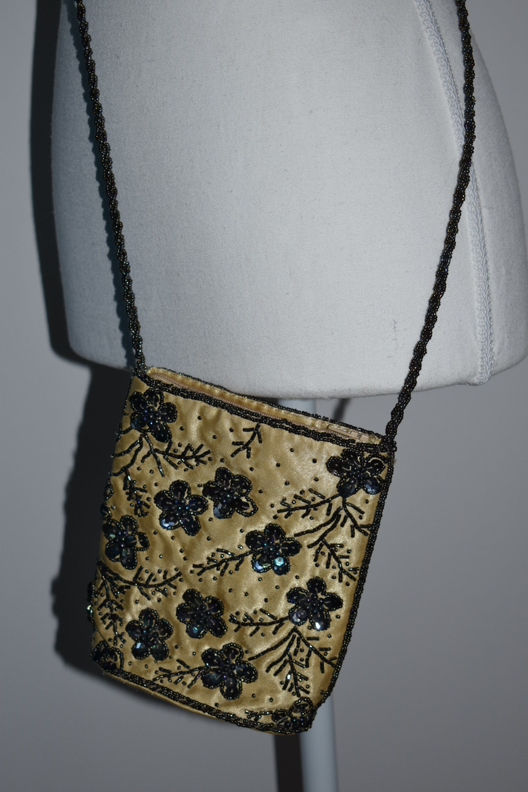 Vintage 1990s Beaded Floral Evening Bag